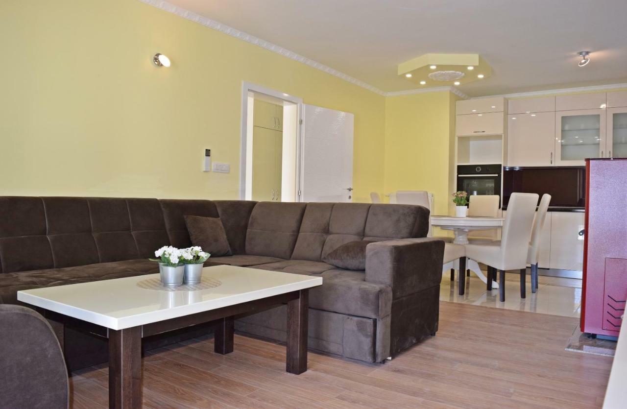 Podstrana Holiday Apartment *