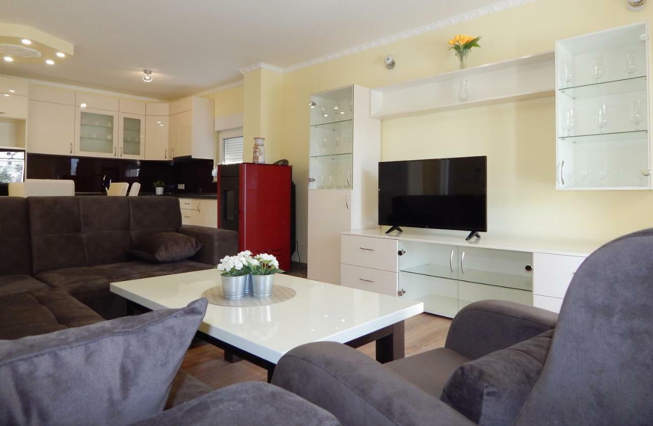 Apartment Podstrana Holiday